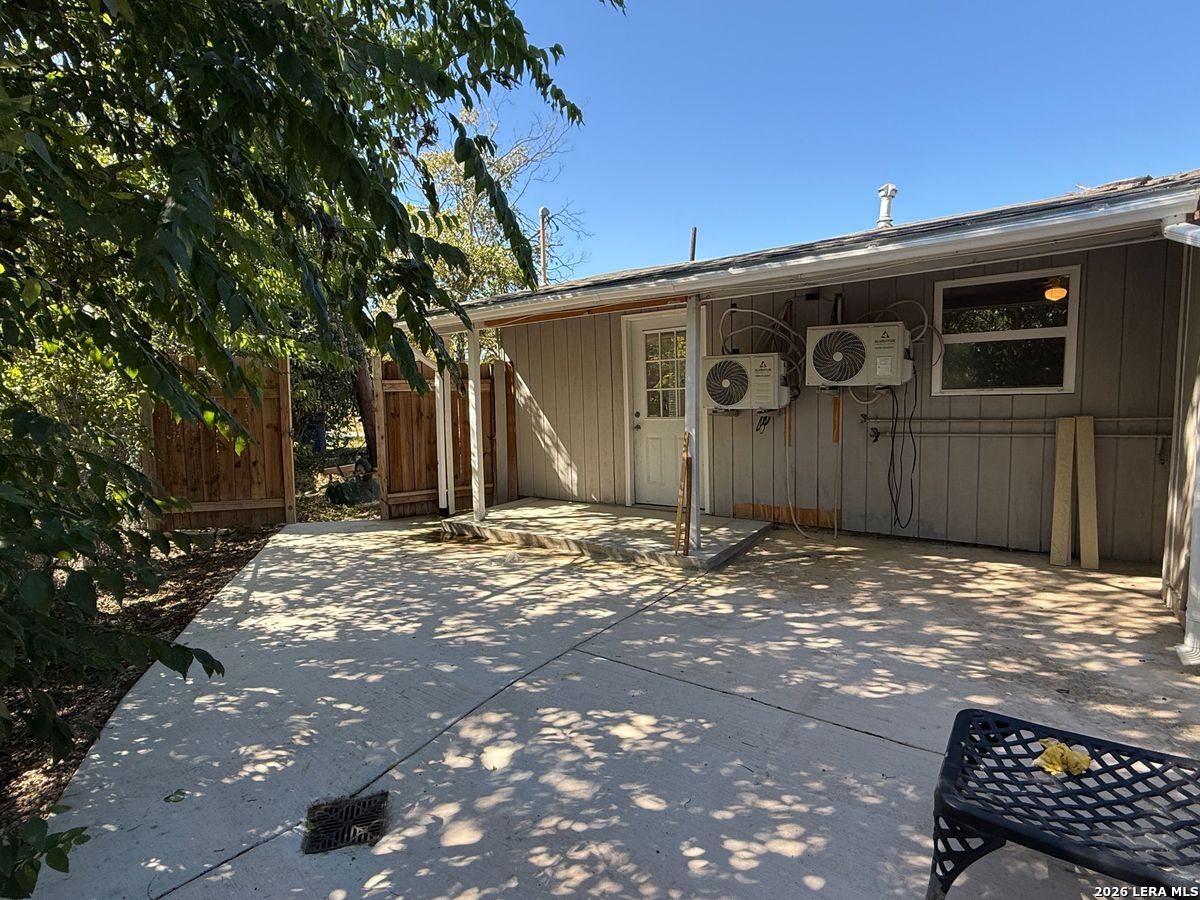 166 El Monte 3