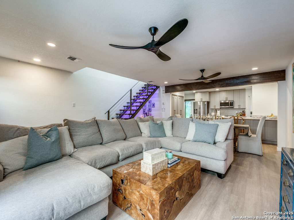 166 Elizabeth Rd C