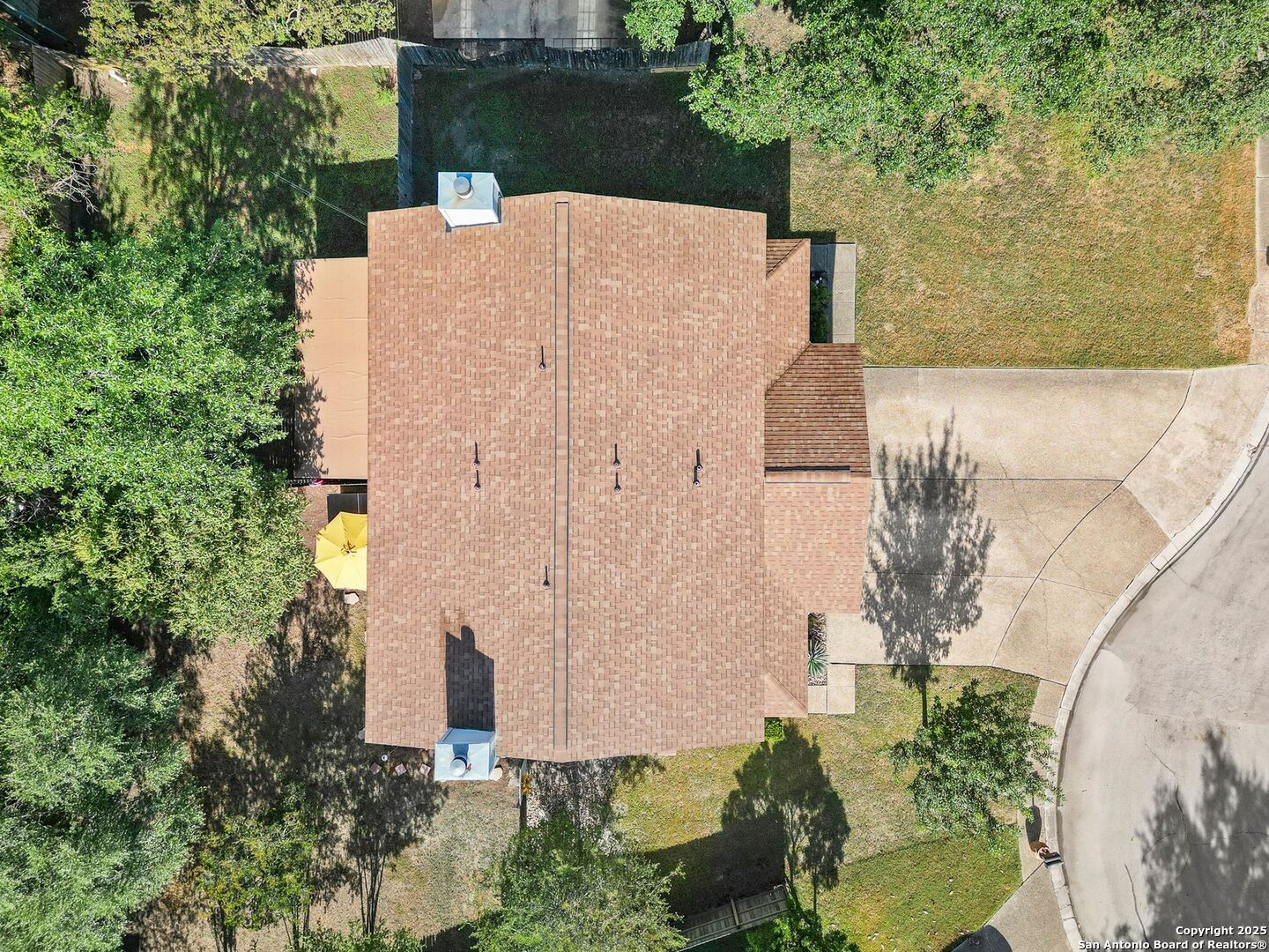 6310 Club Oaks
