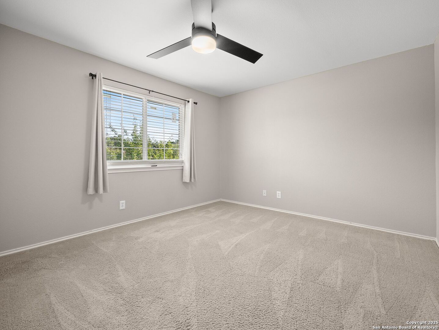 6310 Club Oaks