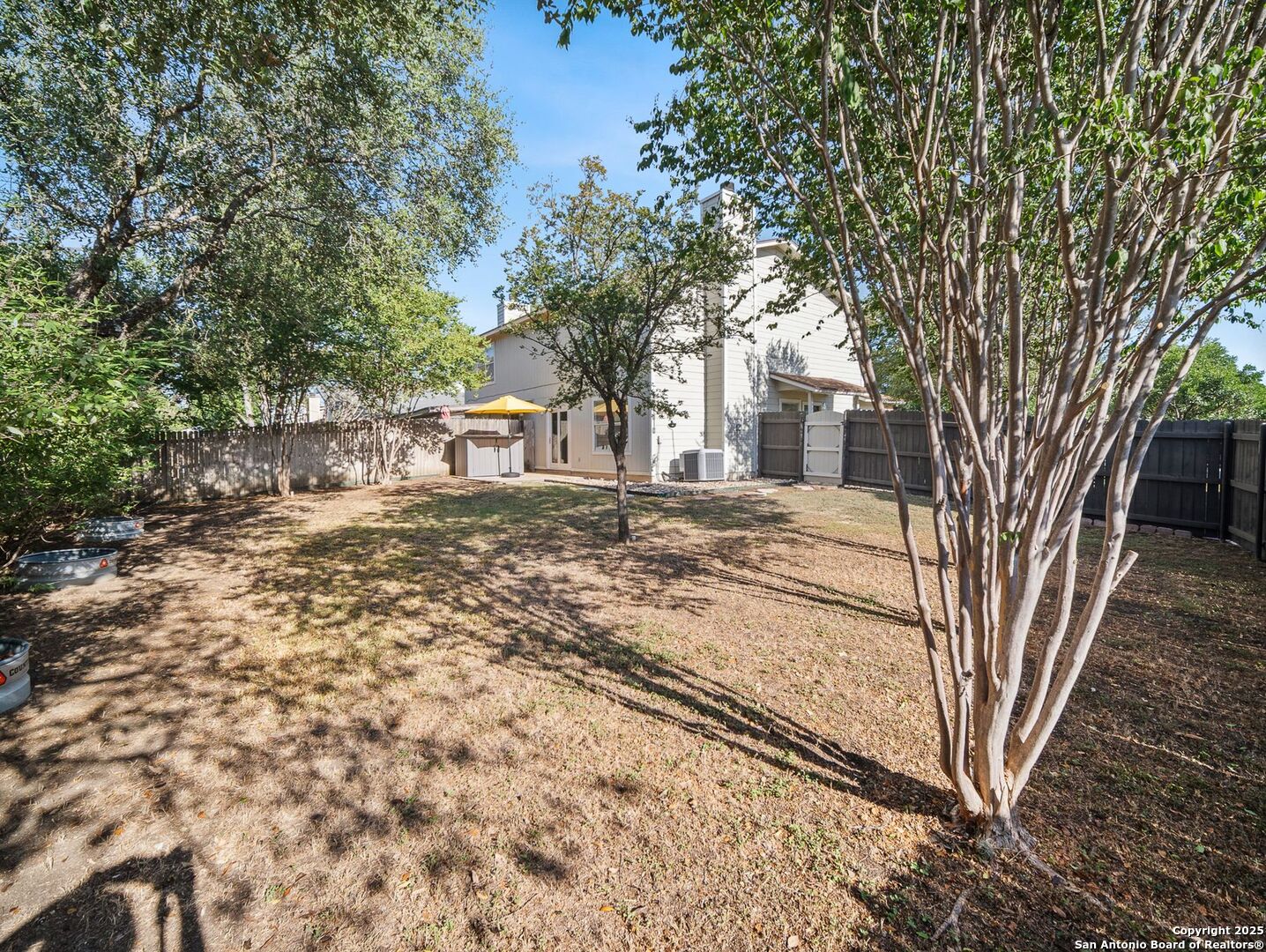 6310 Club Oaks