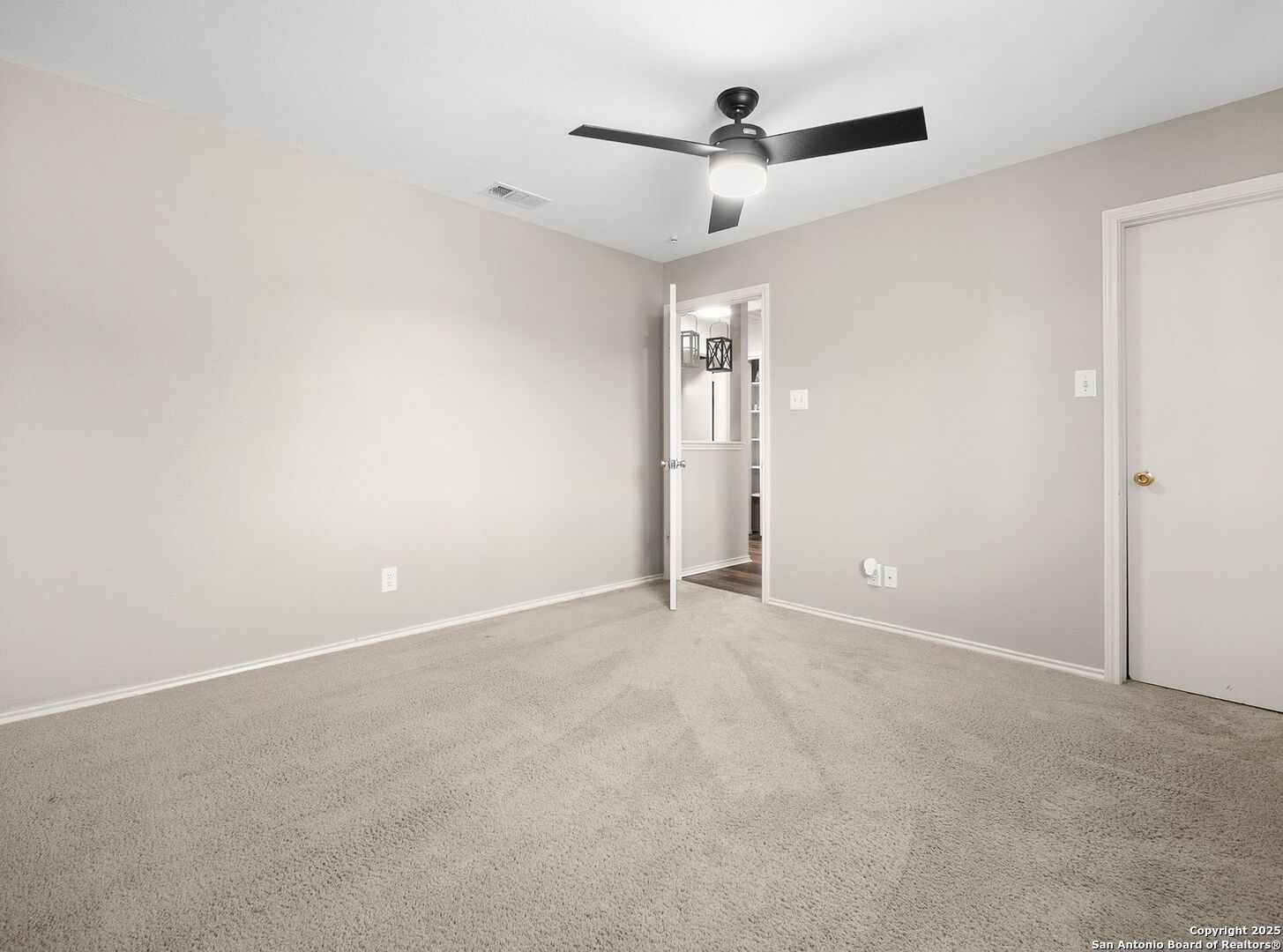 6310 Club Oaks