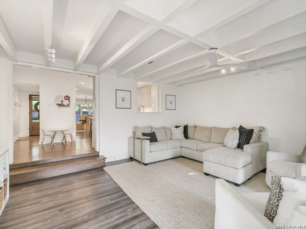 451 Oak Glen Dr
