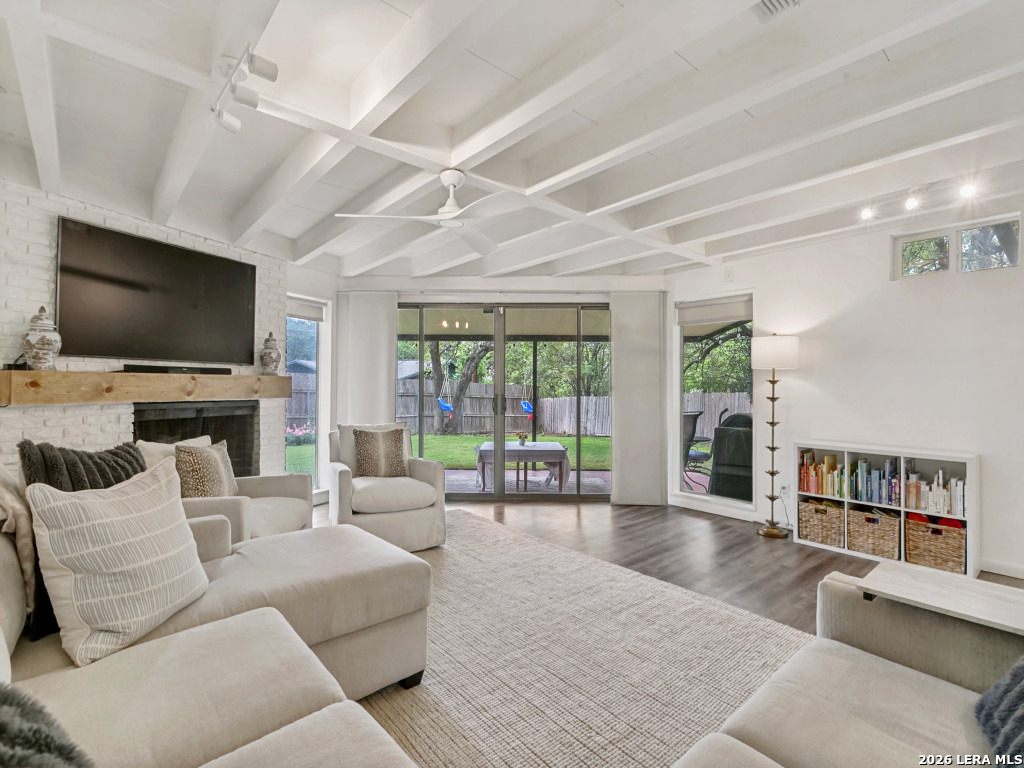 451 Oak Glen Dr