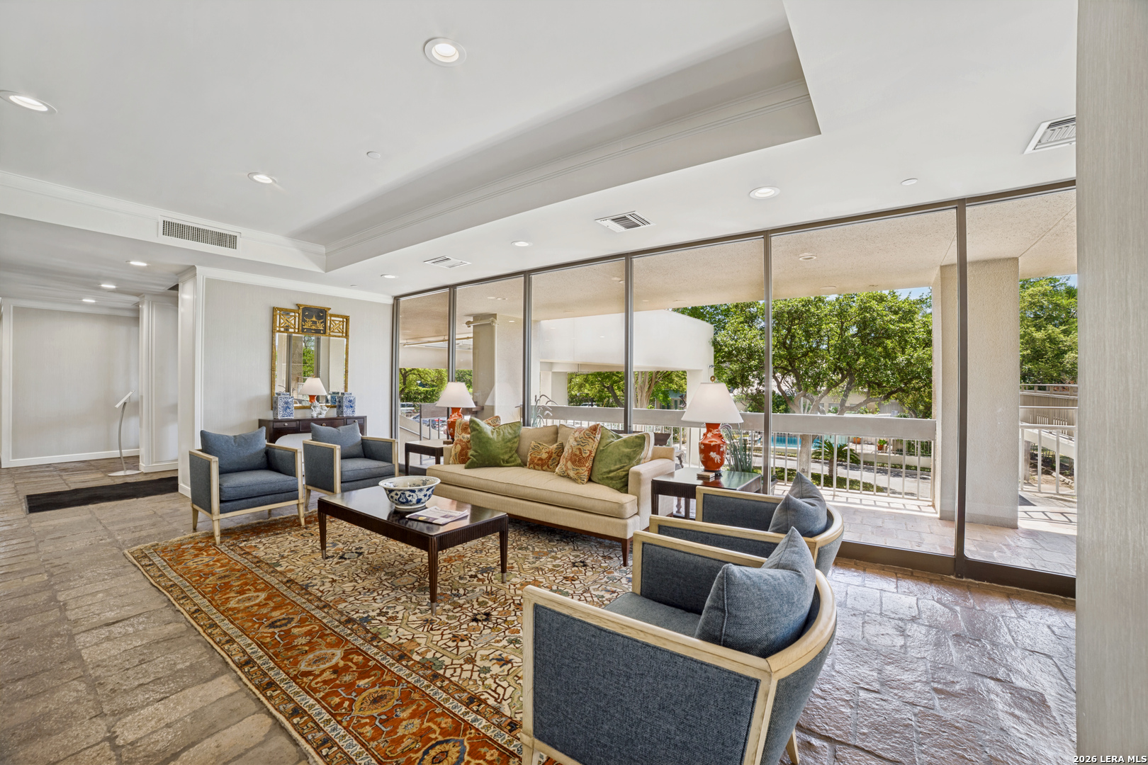 4001 N New Braunfels APT 1202A