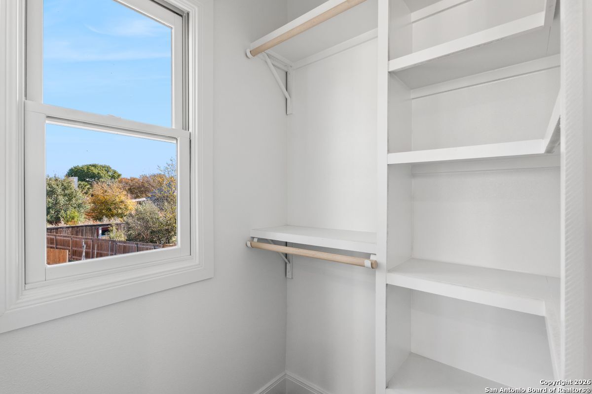 510 Stieren St 202