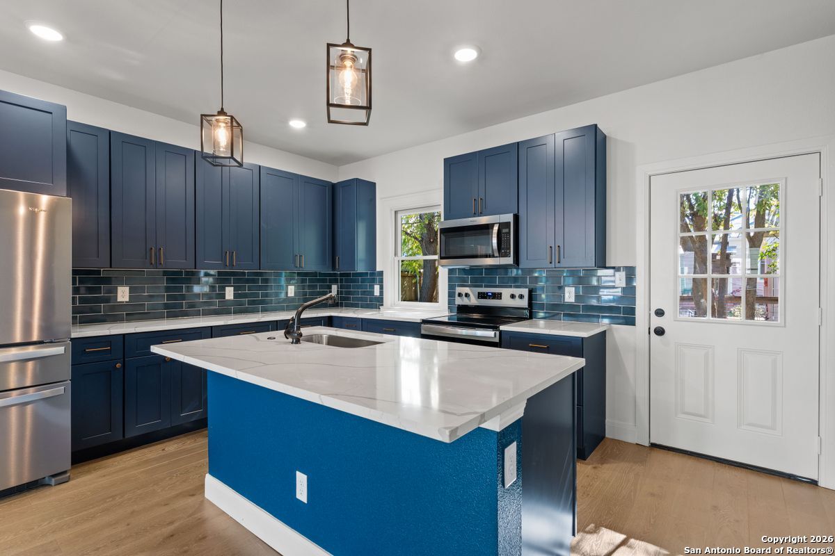 510 Stieren St 202