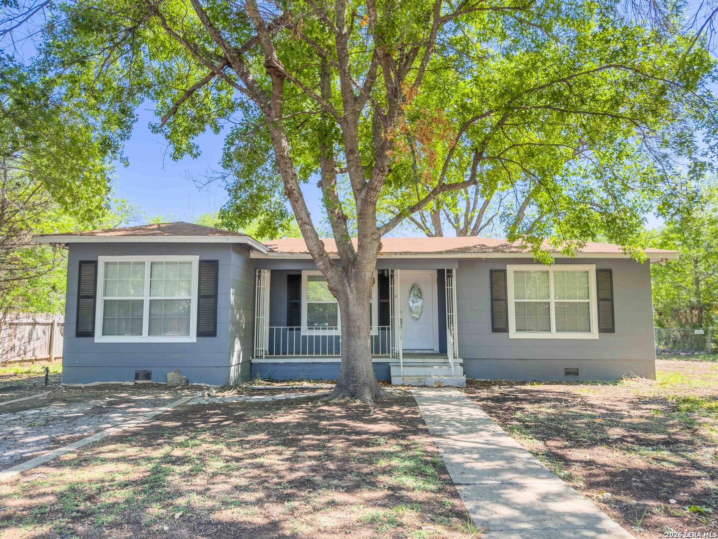 206 N 5TH ST