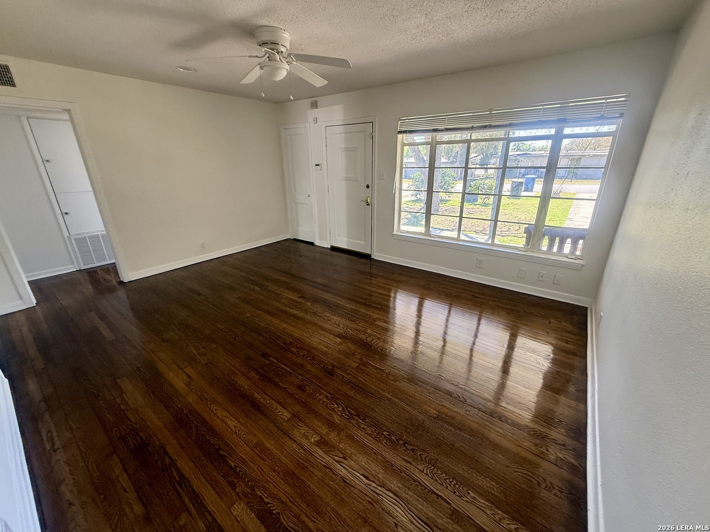 217 Deerwood Dr