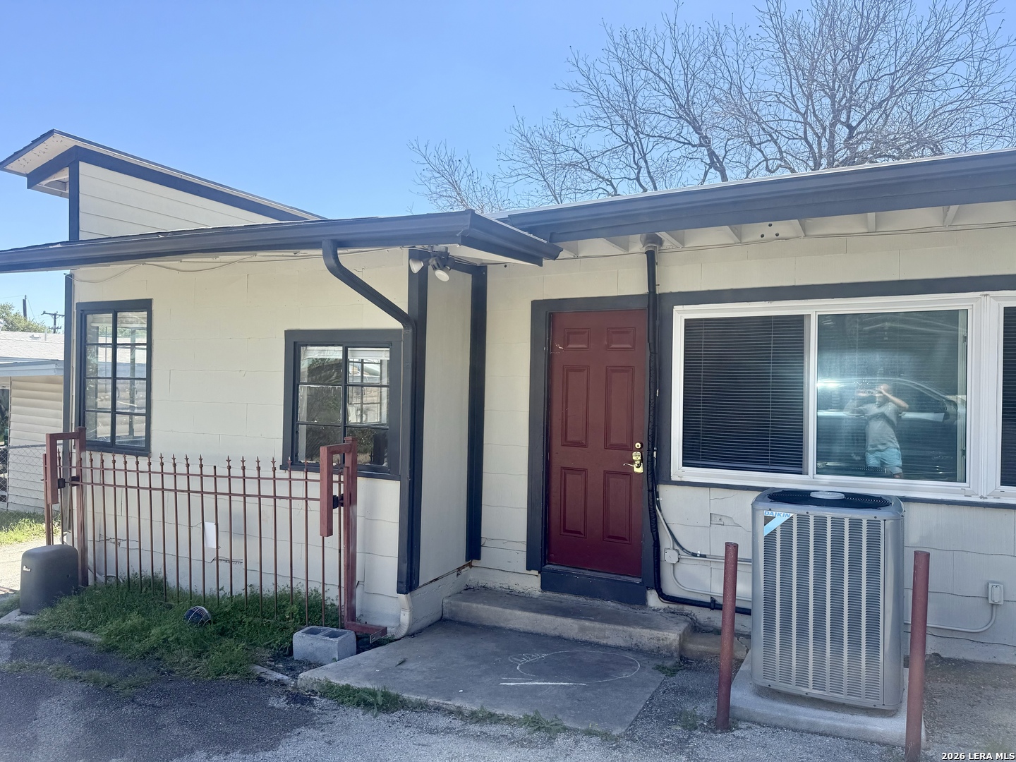 217 Deerwood Dr