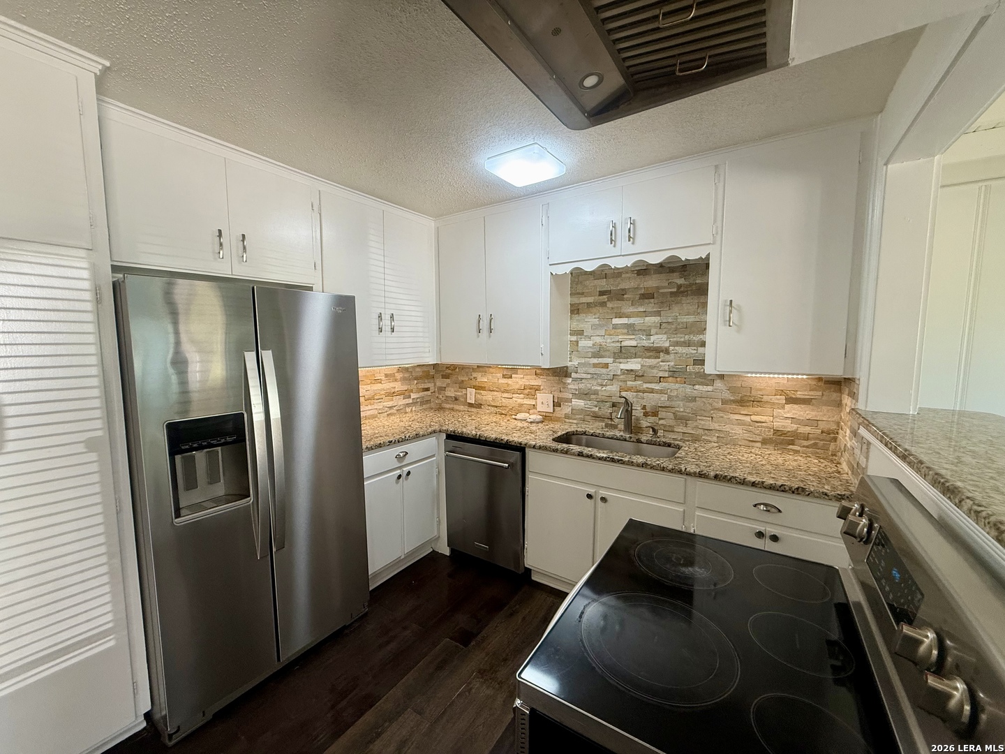 217 Deerwood Dr