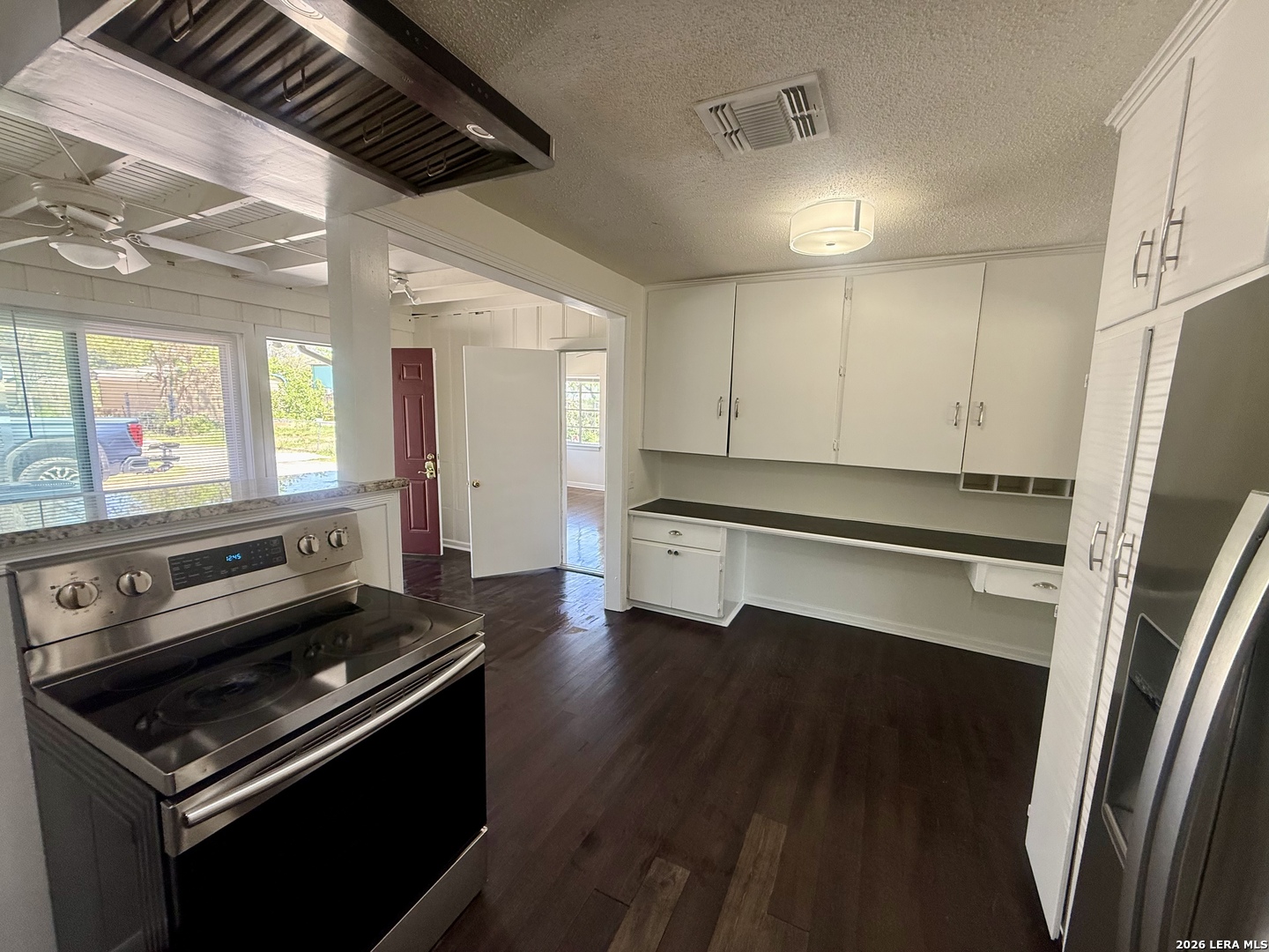 217 Deerwood Dr