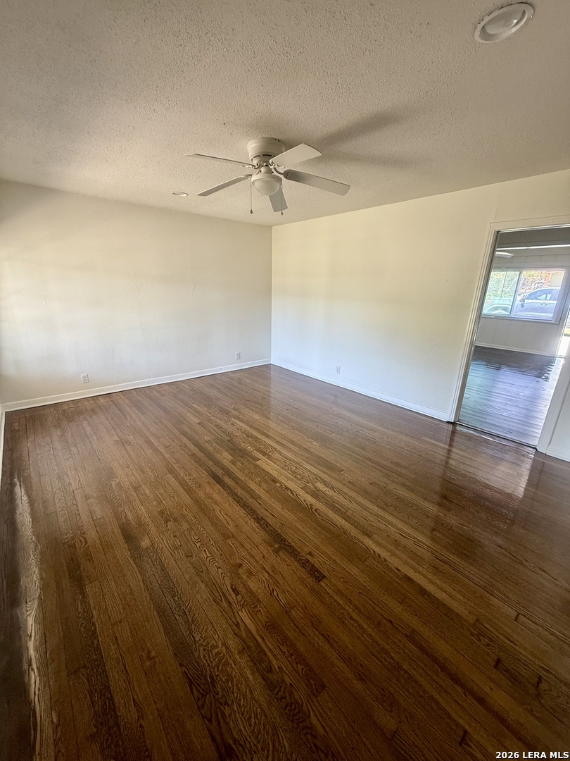 217 Deerwood Dr