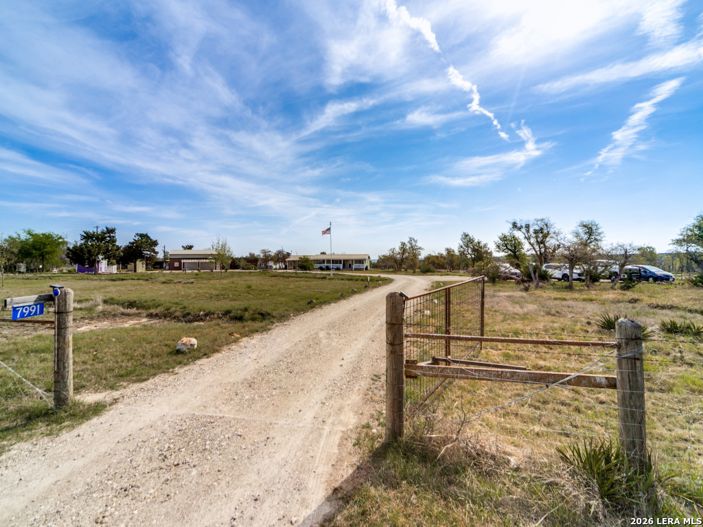 7991 Ranch Road 965