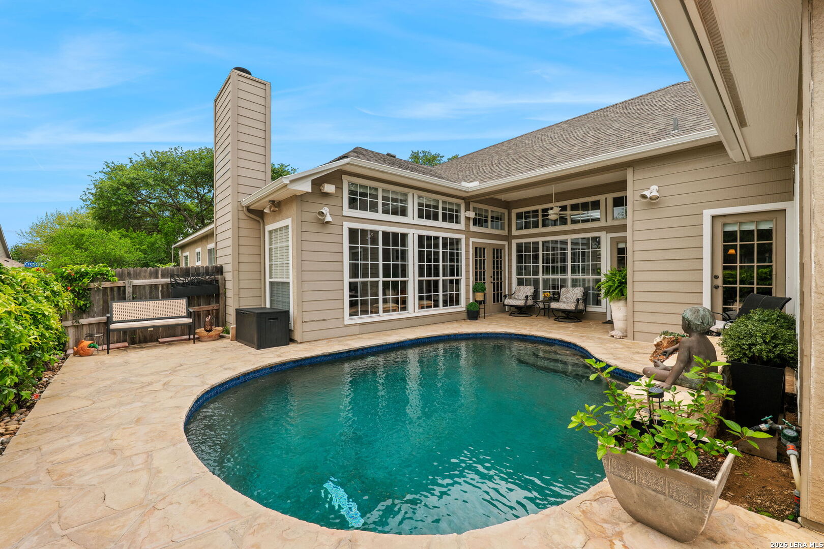 24902 Crescent Run