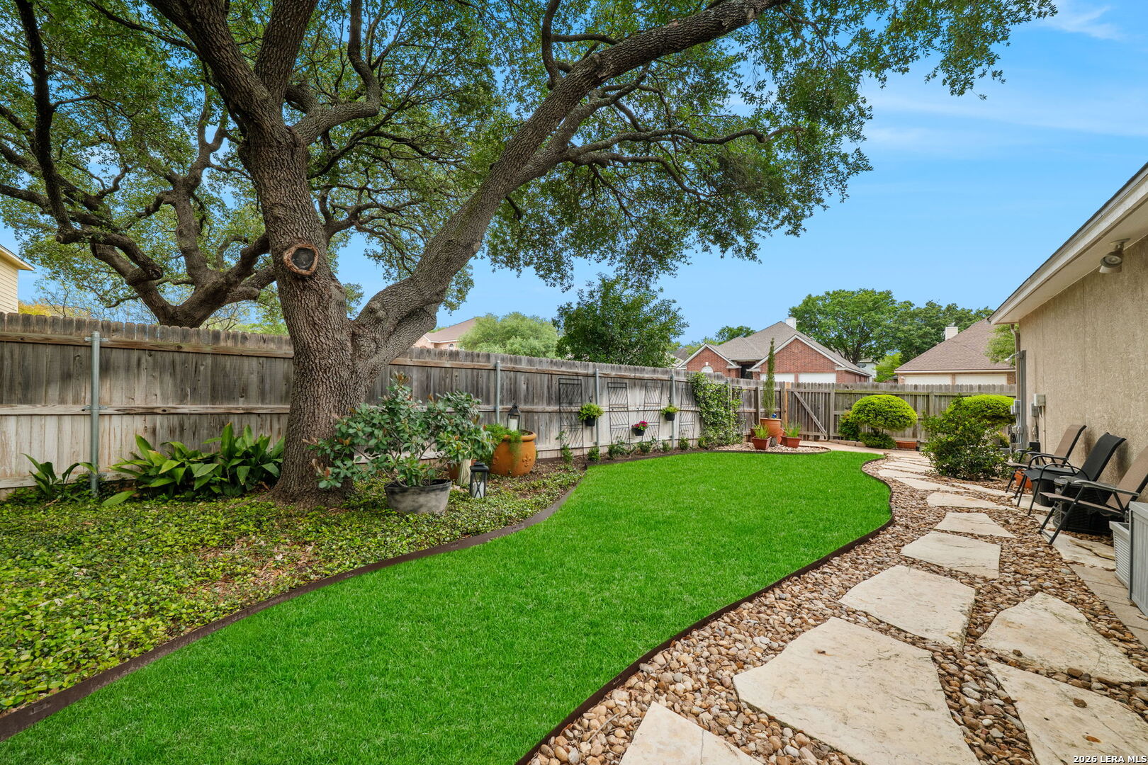 24902 Crescent Run