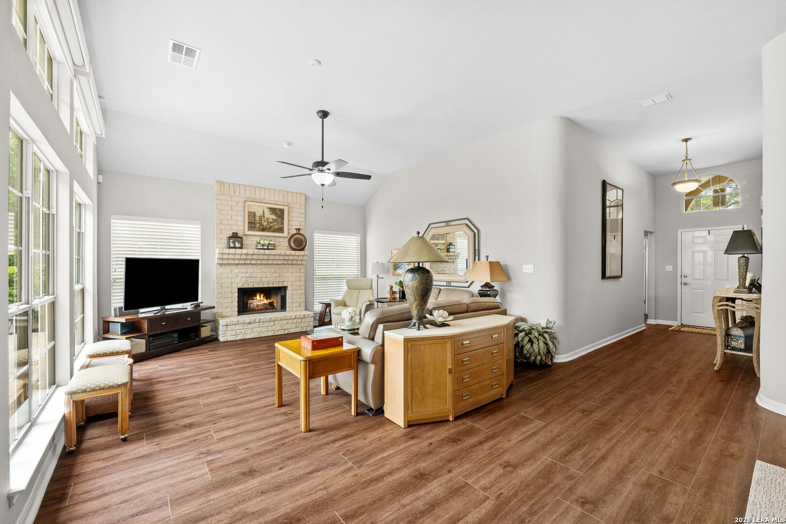 24902 Crescent Run