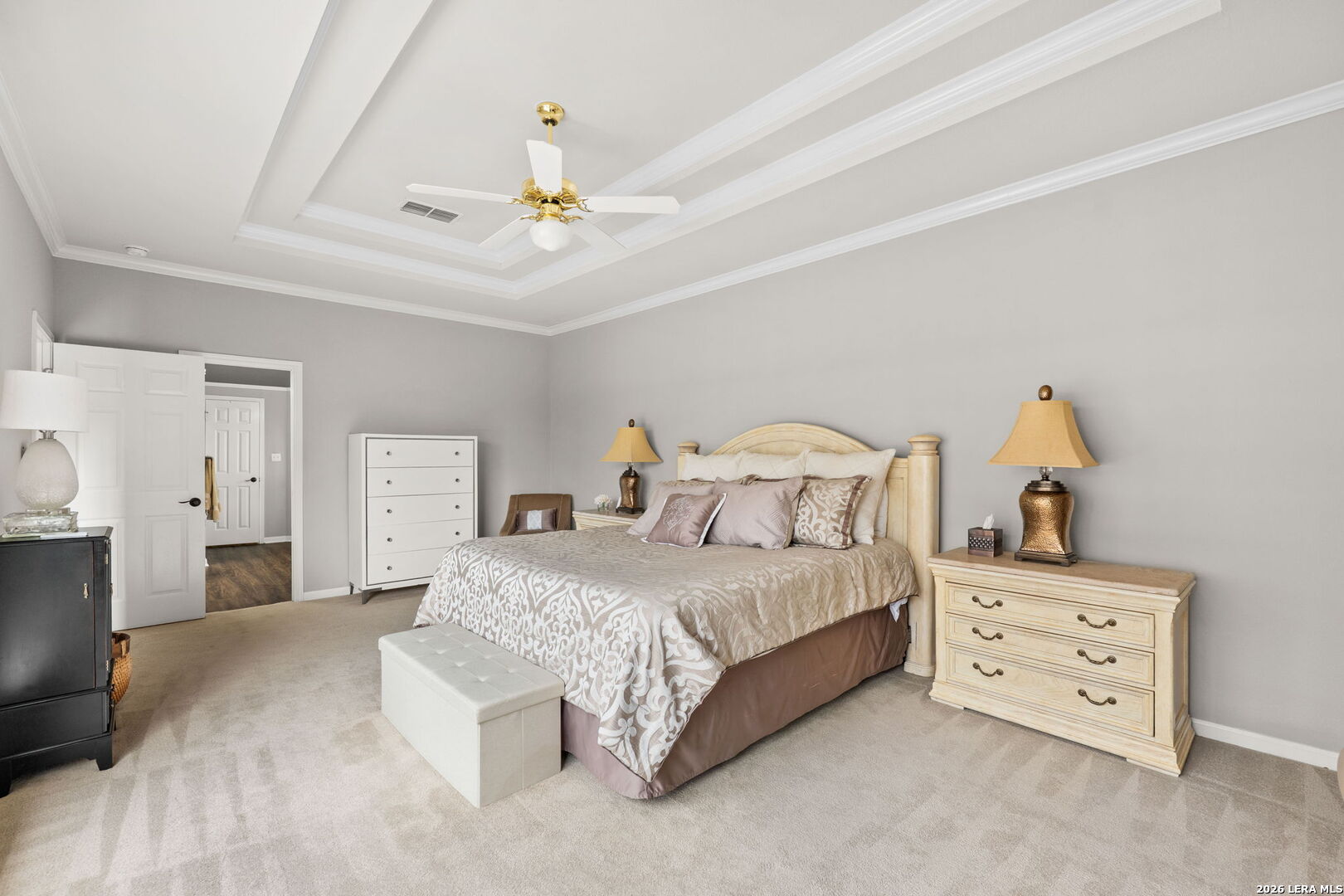 24902 Crescent Run