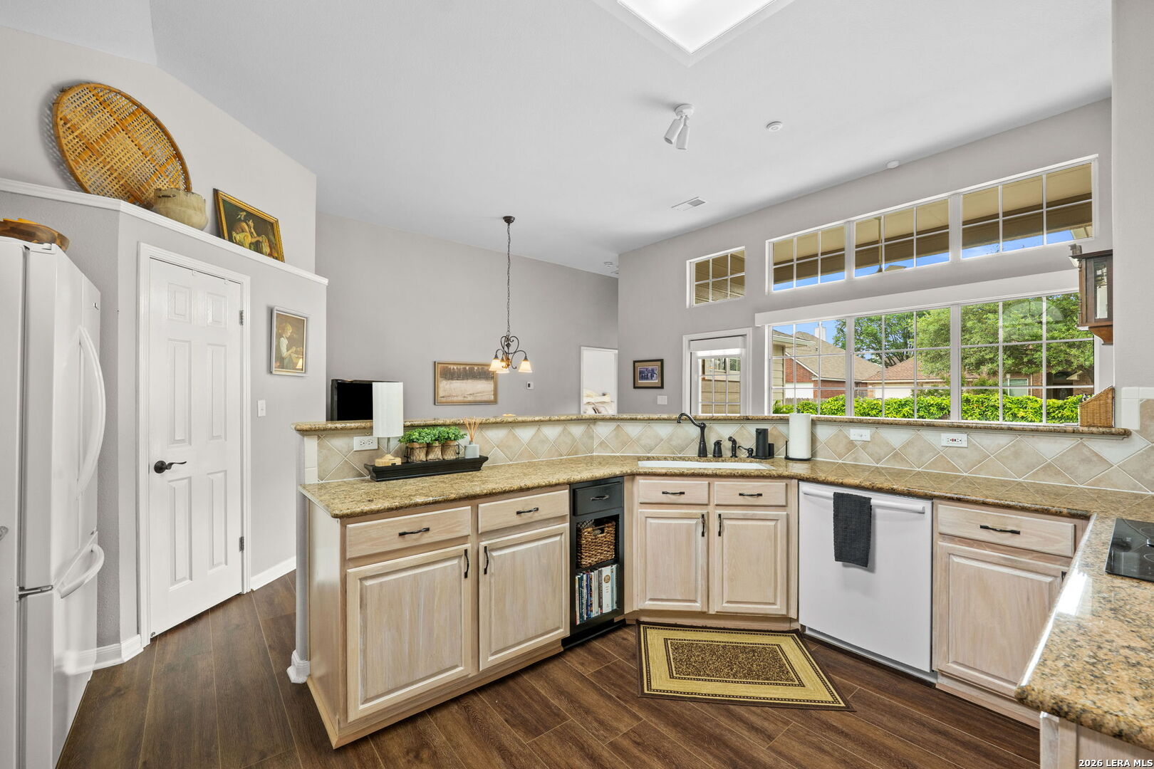 24902 Crescent Run