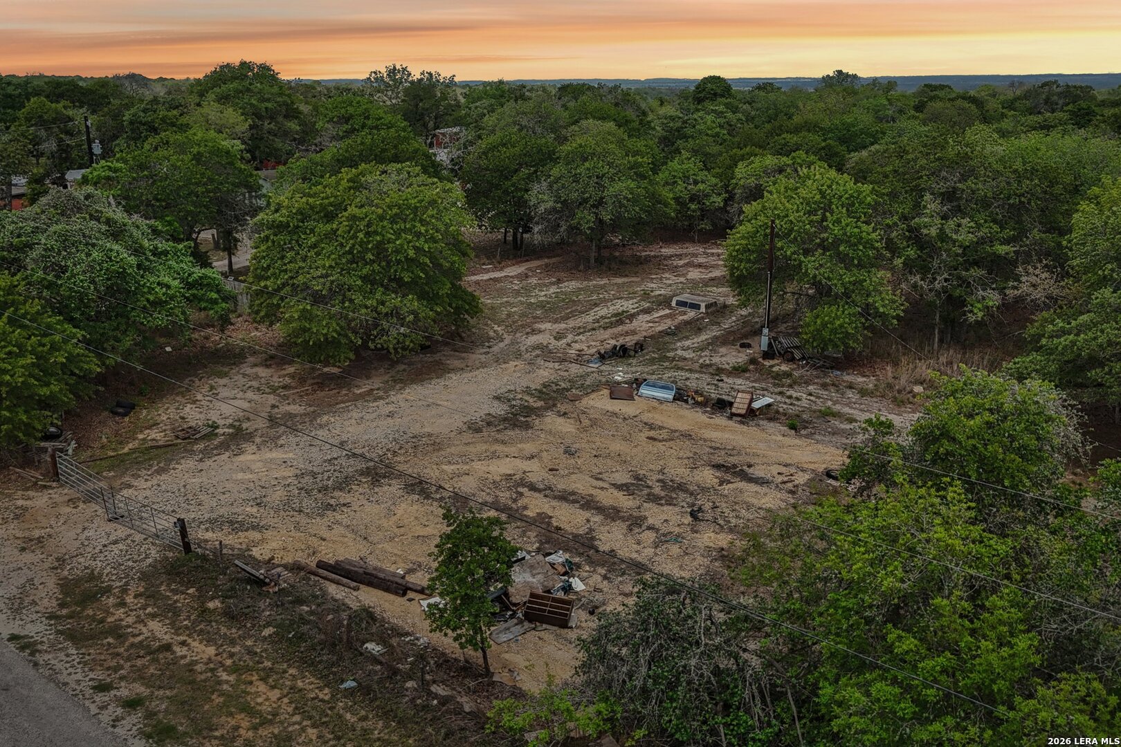 2424 HICKORY FORREST DR