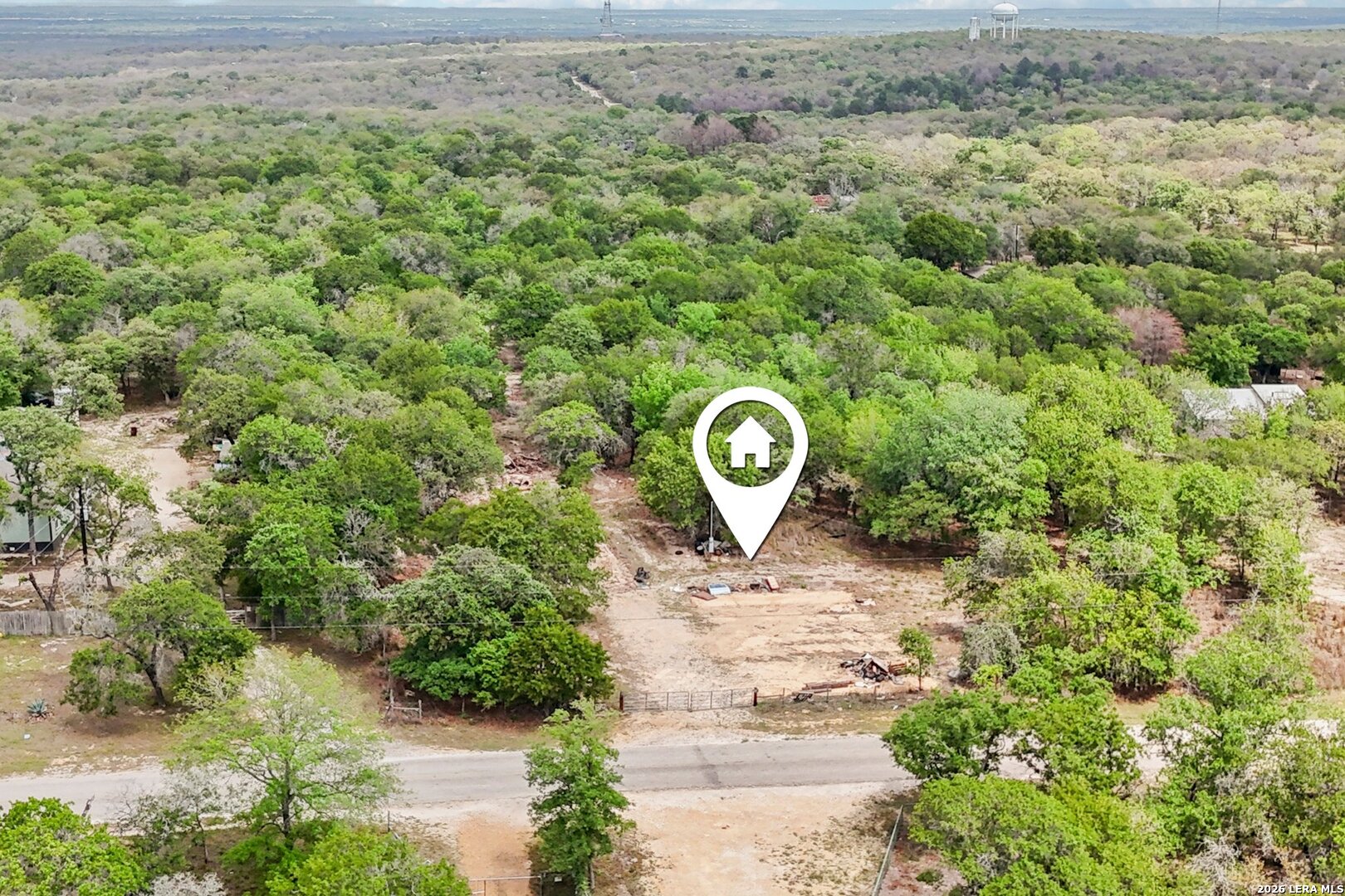 2424 HICKORY FORREST DR