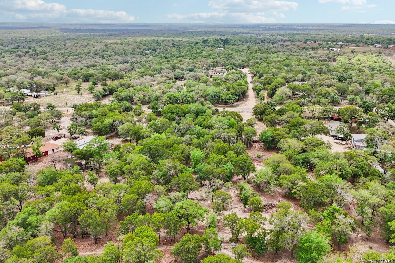 2424 HICKORY FORREST DR