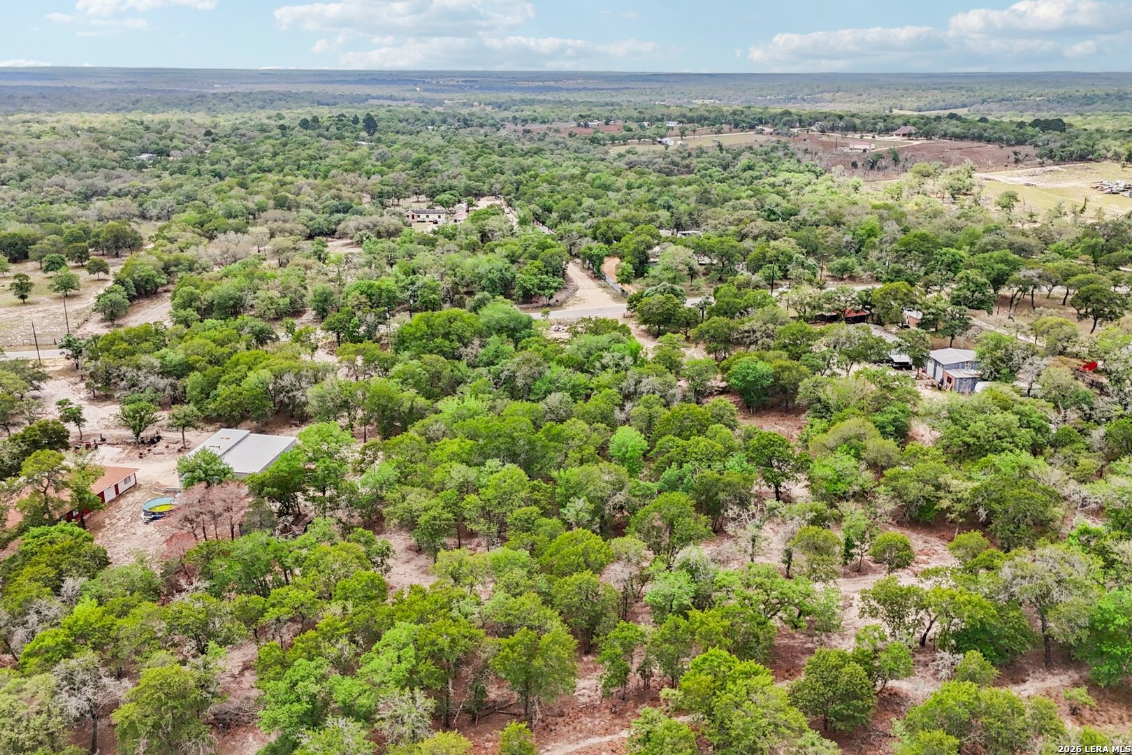 2424 HICKORY FORREST DR