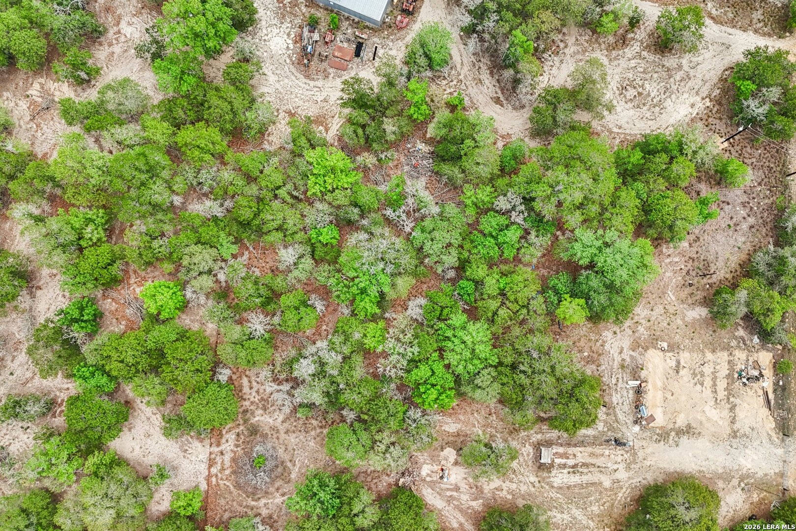 2424 HICKORY FORREST DR