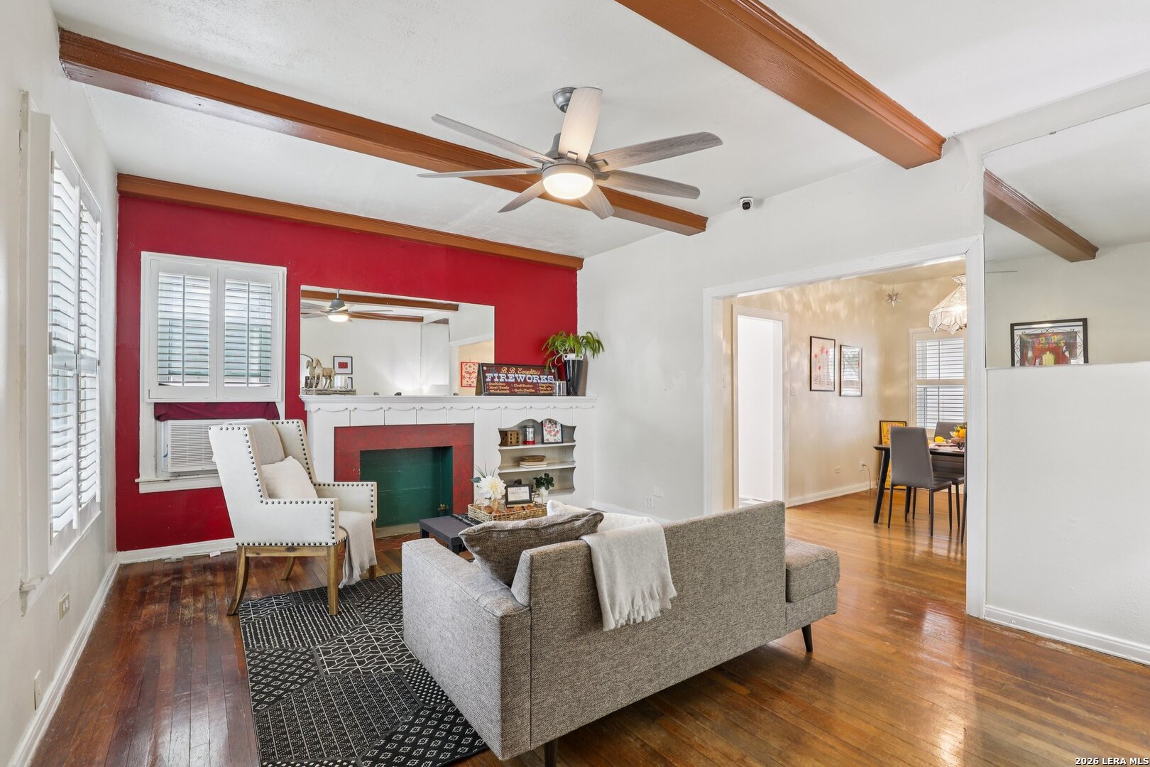 1331 W ROSEWOOD AVE