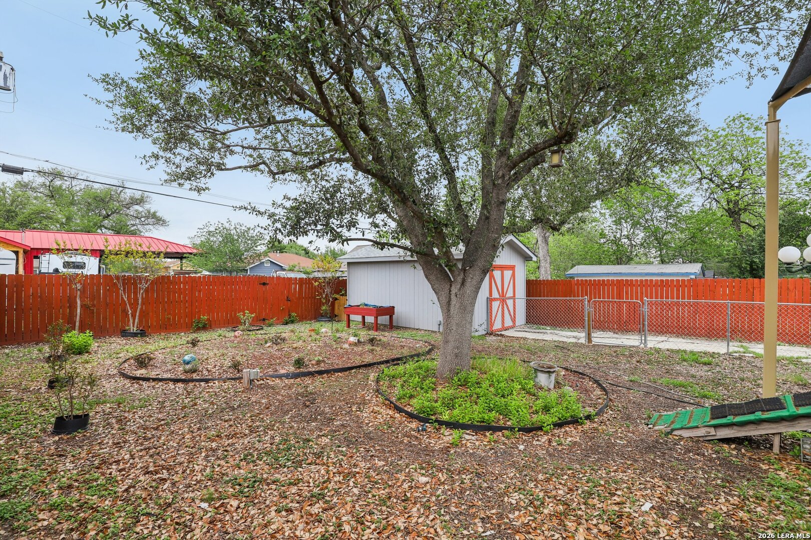 1331 W ROSEWOOD AVE