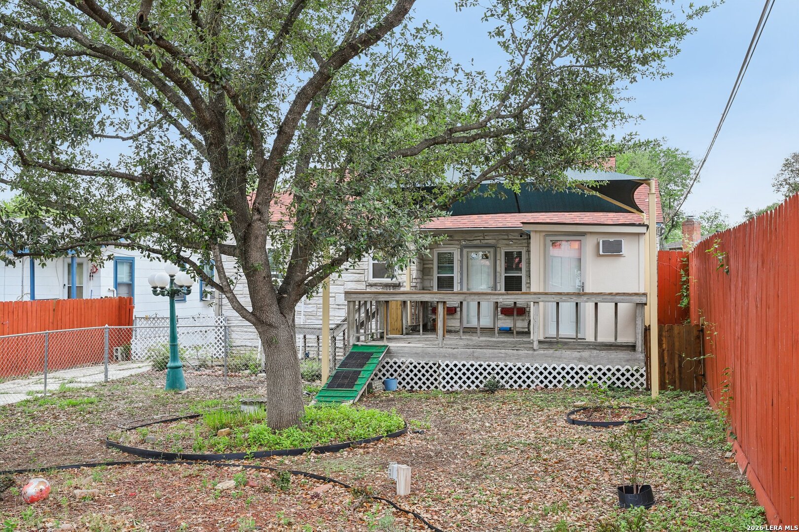 1331 W ROSEWOOD AVE