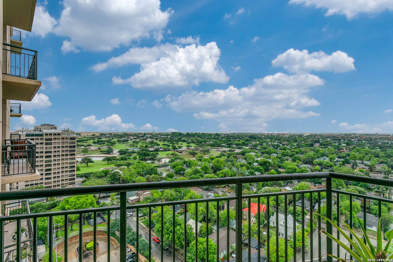 4242 Broadway 1702