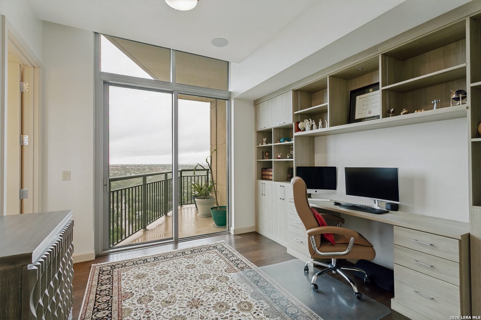 4242 Broadway 1702