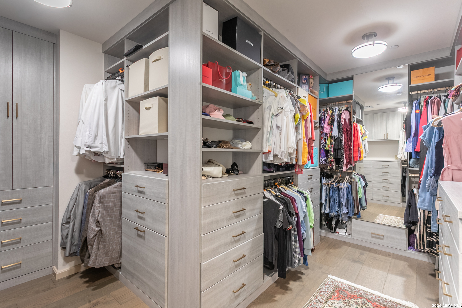 4242 Broadway 1702