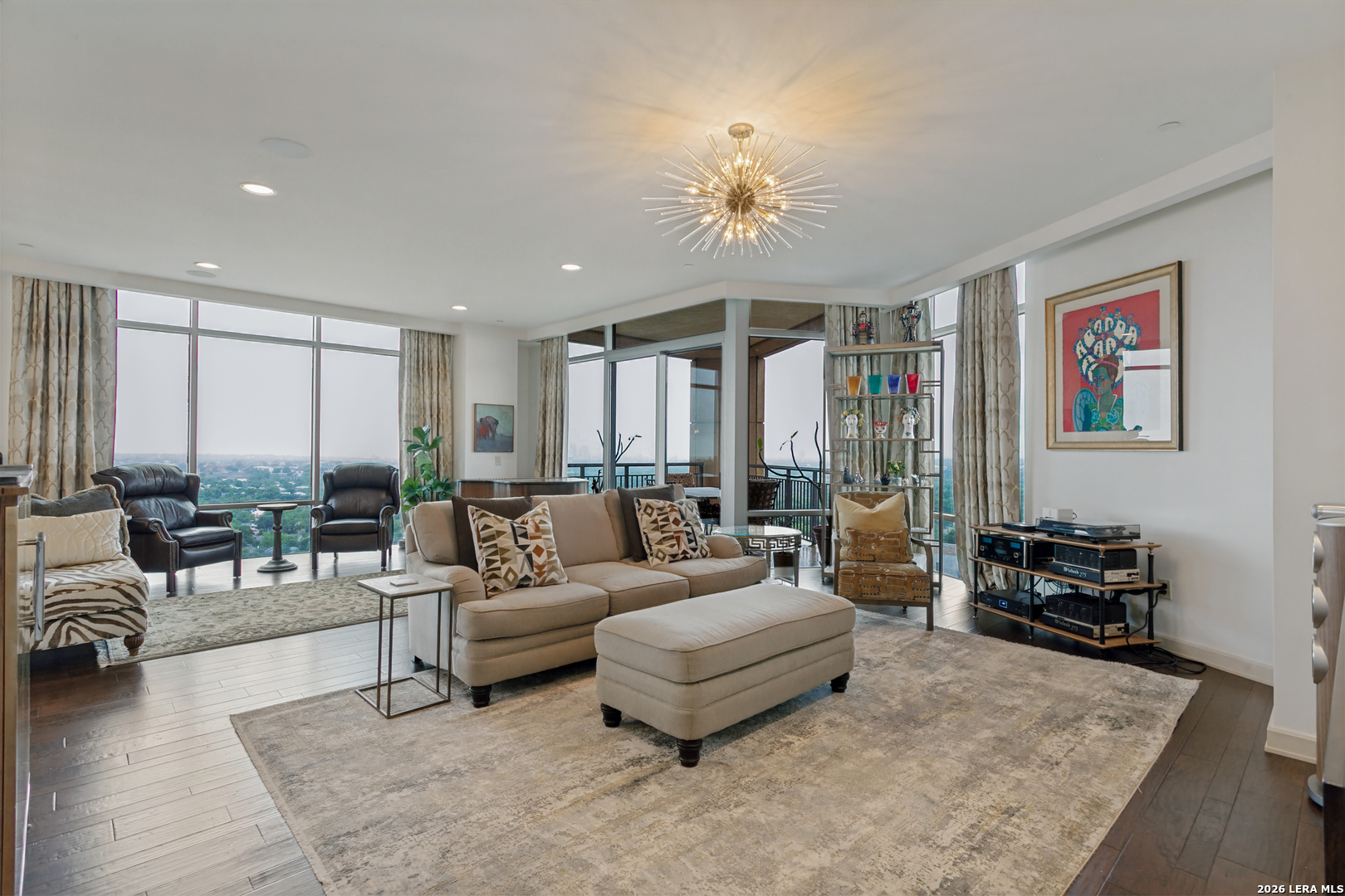 4242 Broadway 1702