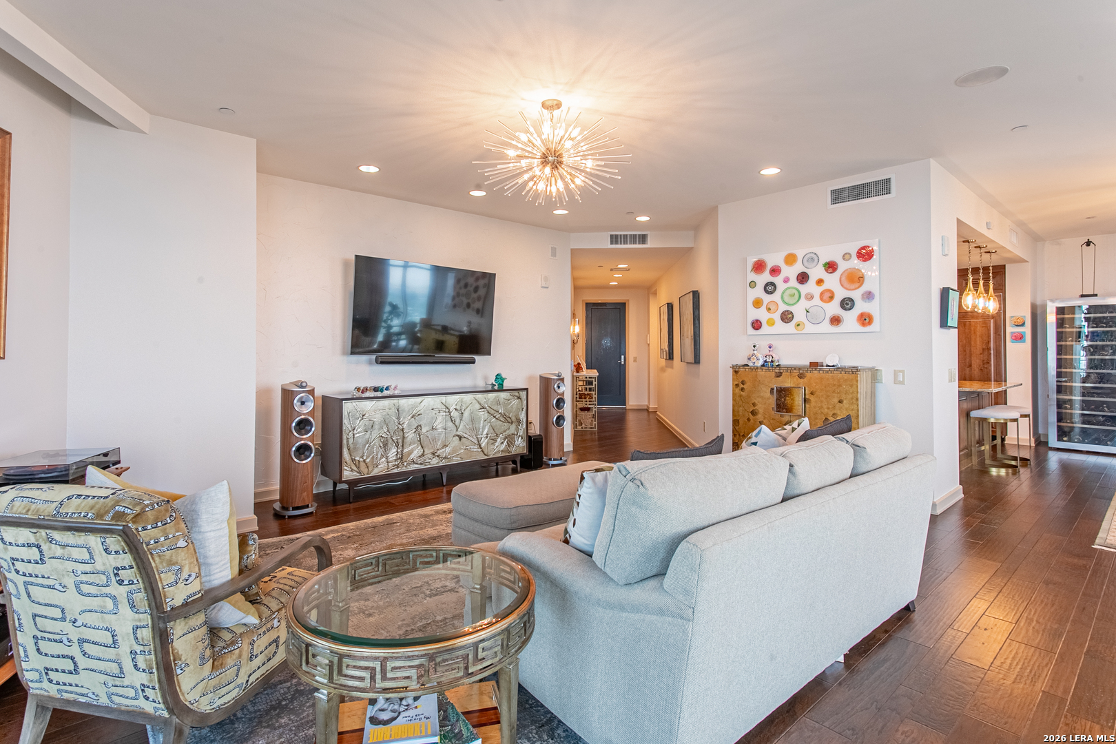 4242 Broadway 1702