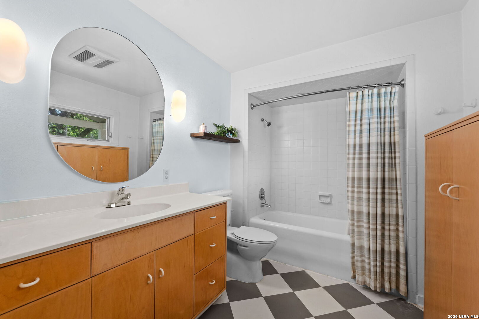 112 Grand Oak