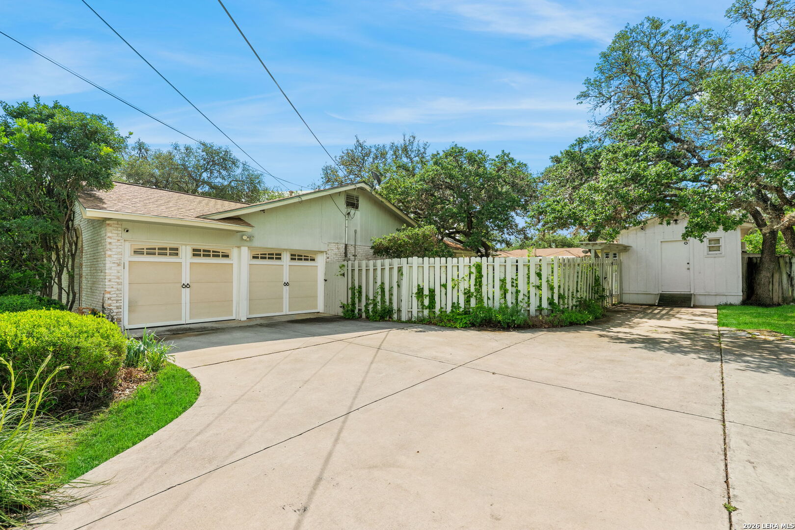 112 Grand Oak