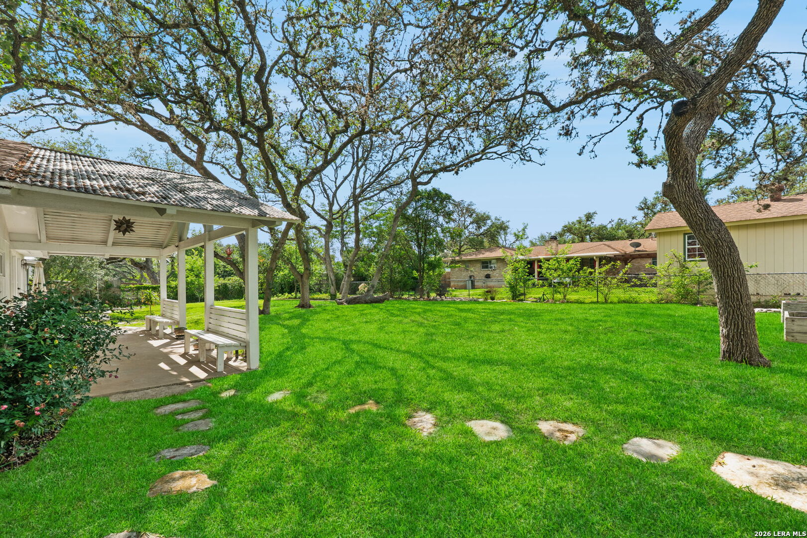112 Grand Oak
