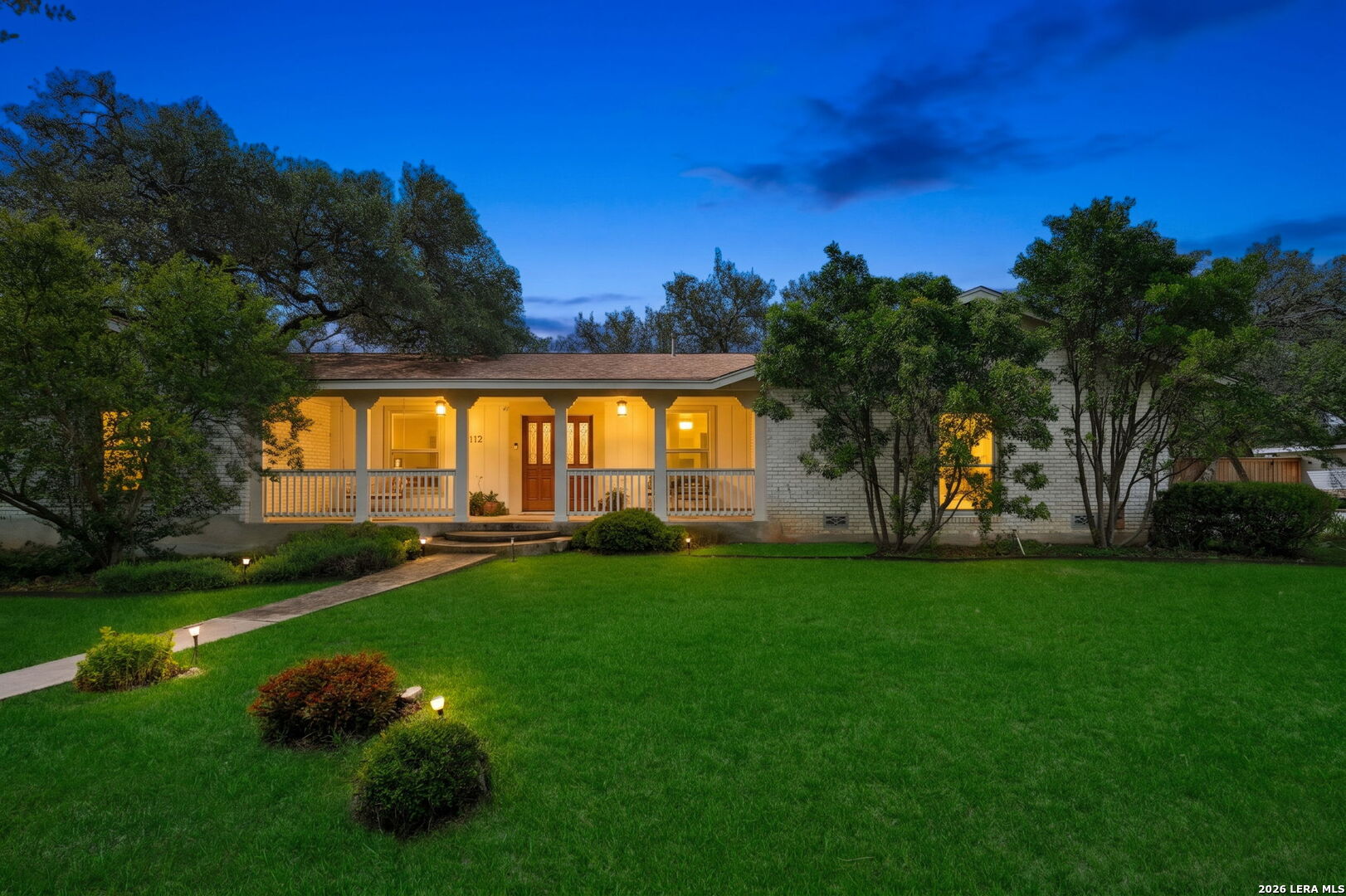 112 Grand Oak