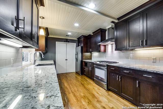 211 ROBINHOOD PL