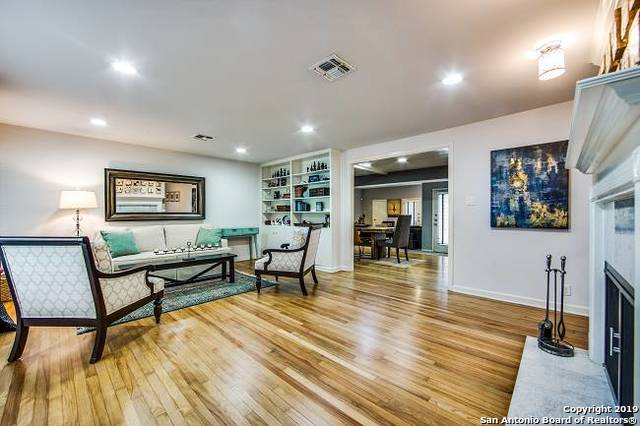 211 ROBINHOOD PL
