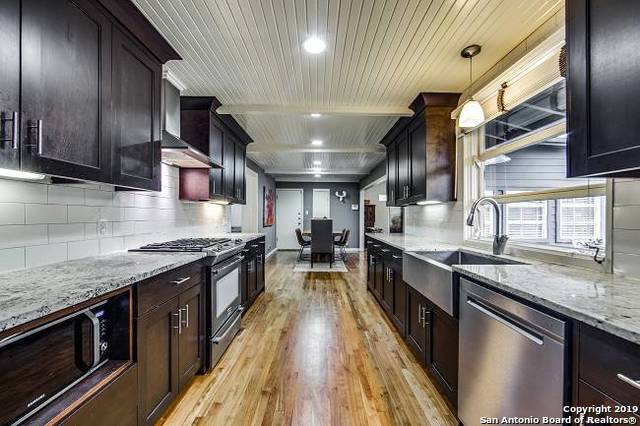 211 ROBINHOOD PL
