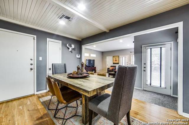211 ROBINHOOD PL