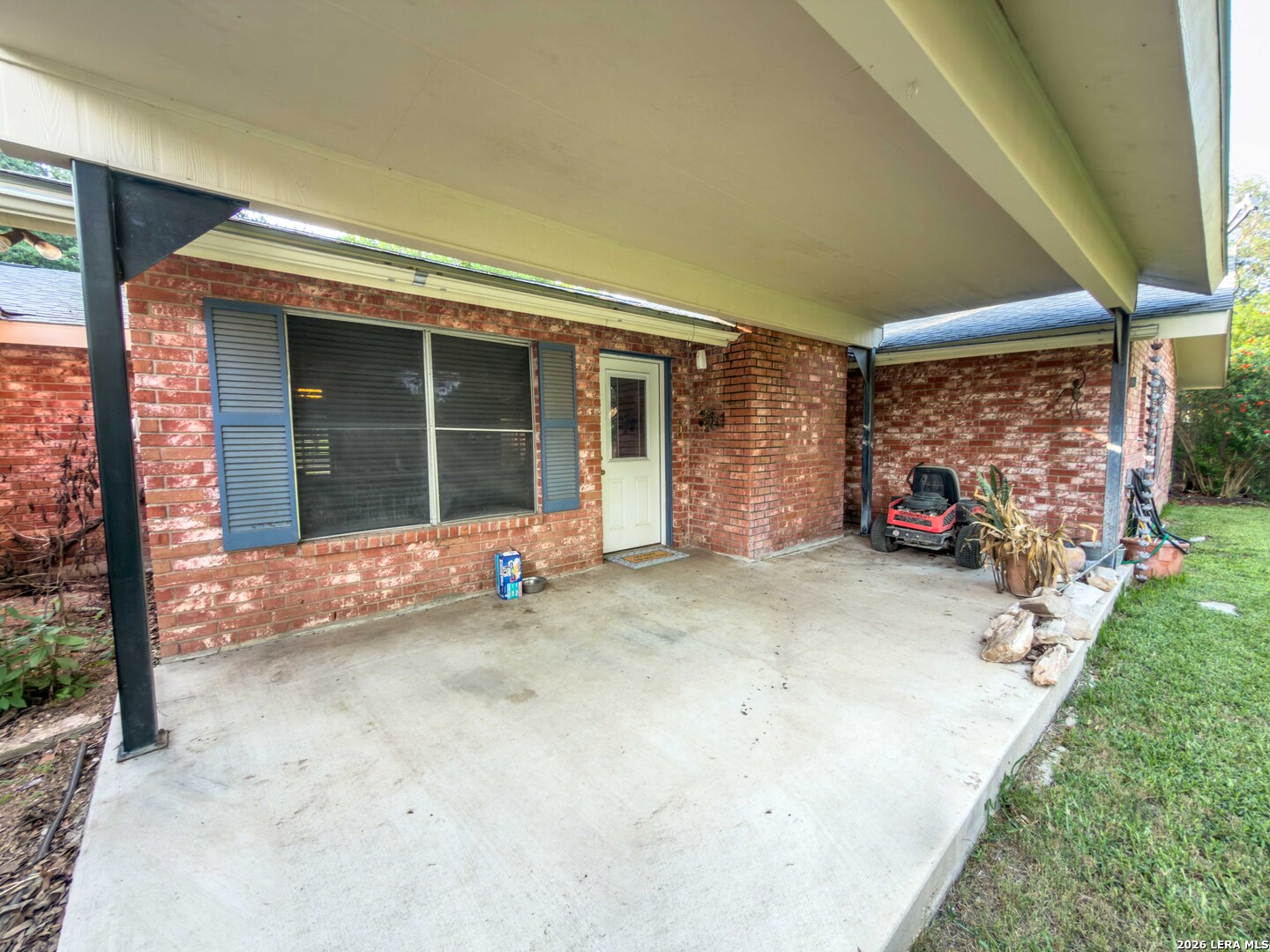 703 N Ashby Dr