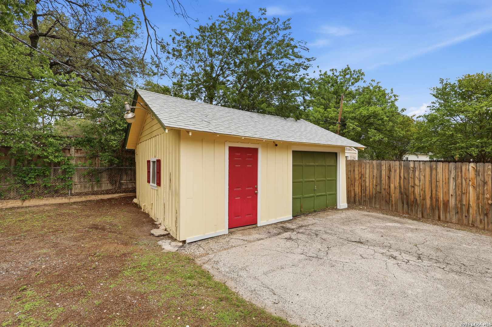 513 FULTON AVE