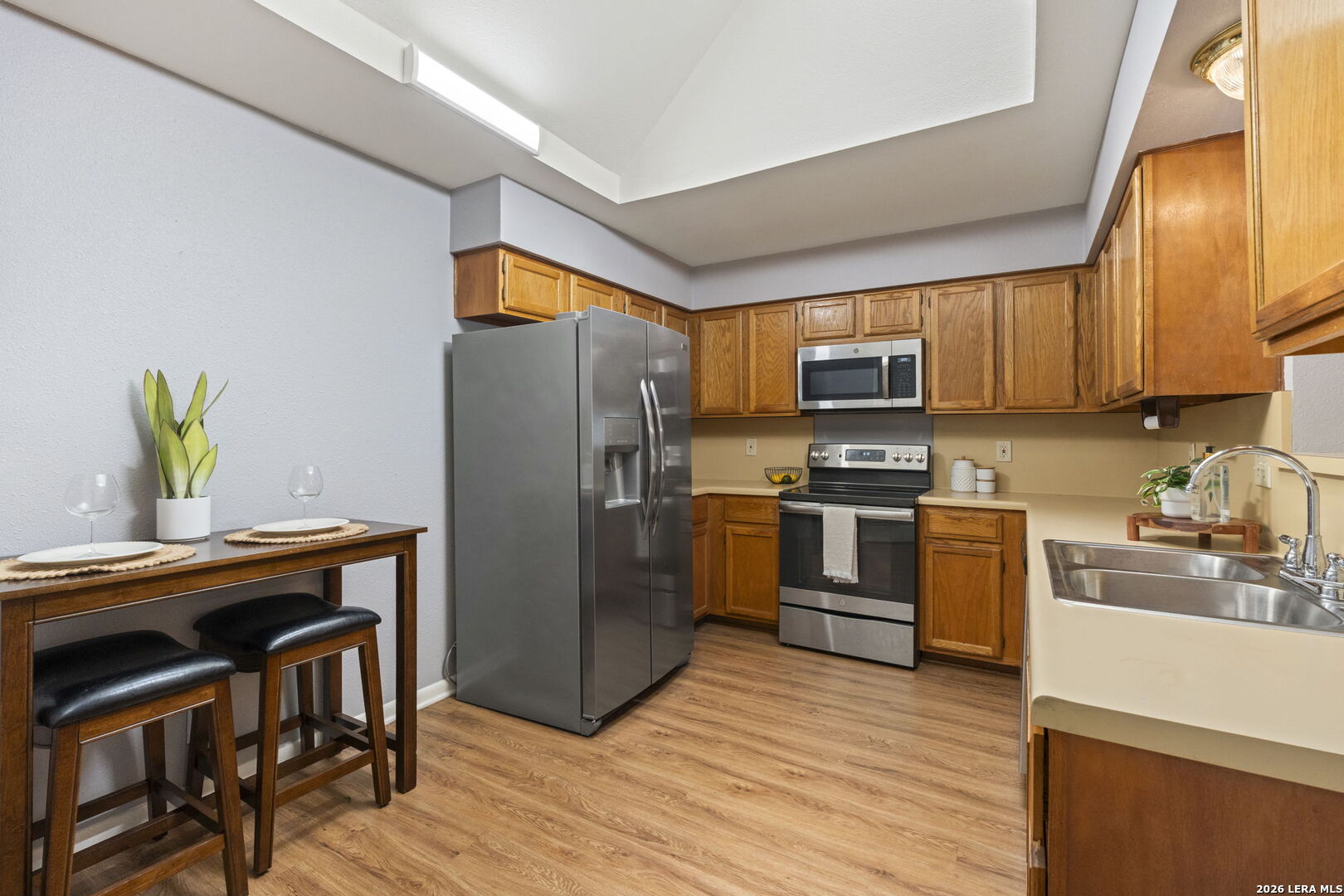 10311 GRAND CIR