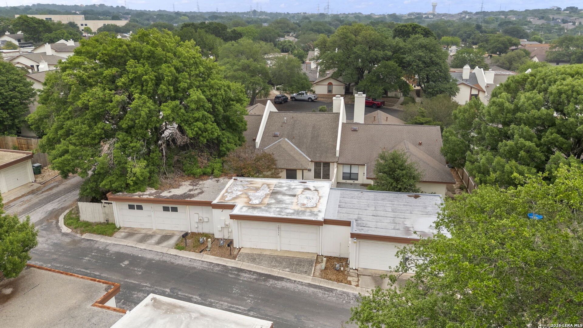 10311 GRAND CIR