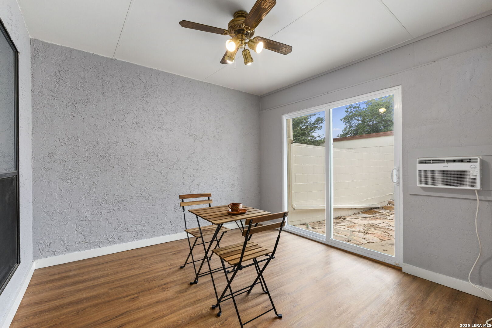 10311 GRAND CIR