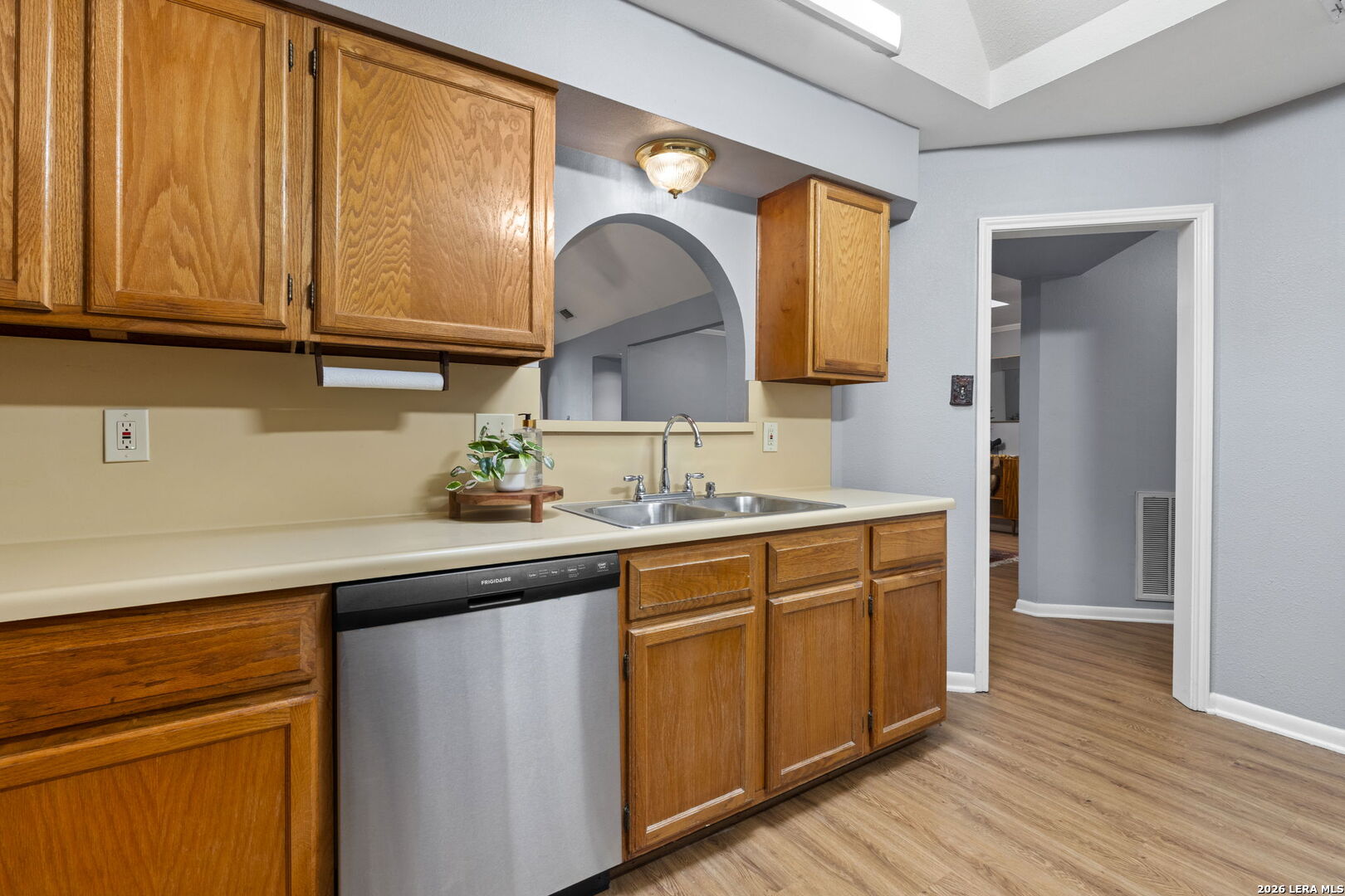 10311 GRAND CIR